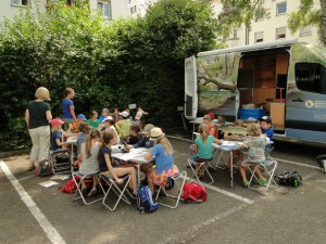 Besuch vom Fischmobil am Bachschulzimmer